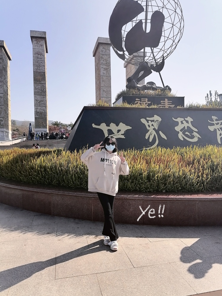 ioov3-云南省·大理白族自治州·大理市-微博,快手,B站-身高165 体重102 比较擅长短视频剪辑可以视频种草擅长拍照可以接寄拍,送拍,比如:衣服,套装,饰品,鞋子,包包……都可以