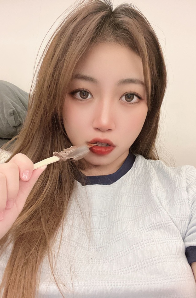 21.-江苏省·苏州市·苏州工业园区--可以接服饰和穿戴方面的各种物品，可以驾驭很多种类的衣服，第一次来这个平台不太懂，请多多指教～