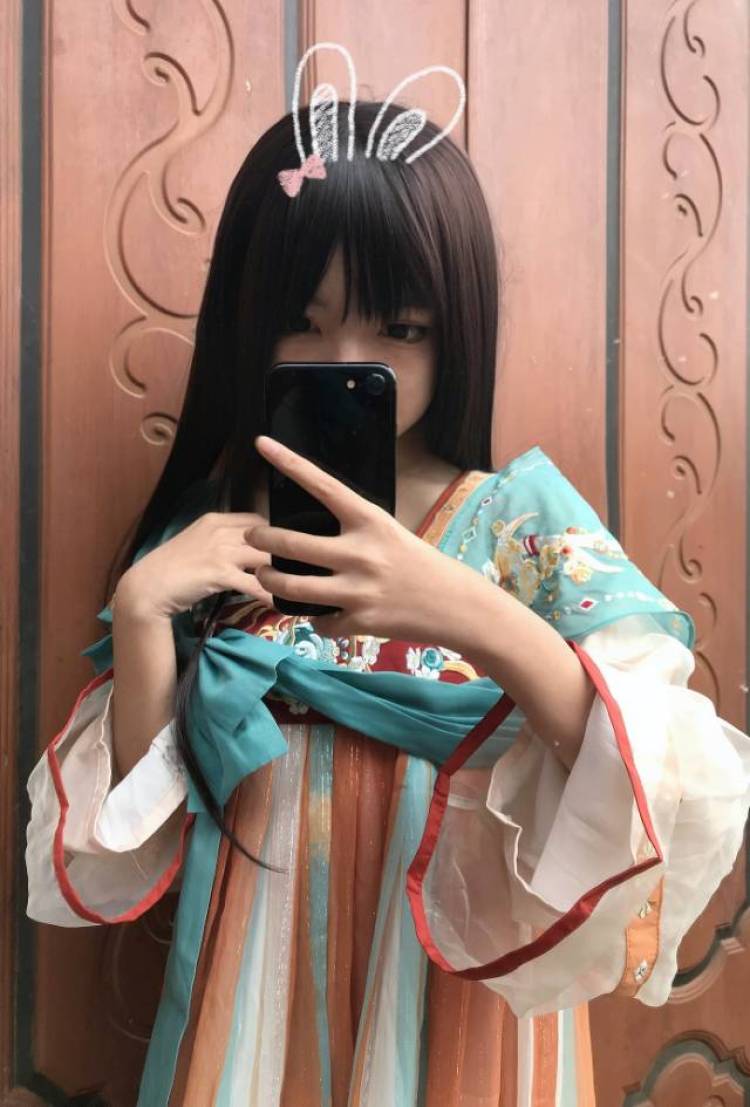 Do vis-广西壮族自治区·百色市·田阳区-快手-快手4000粉 流量正常 寄拍送拍都可!身高158 体重91