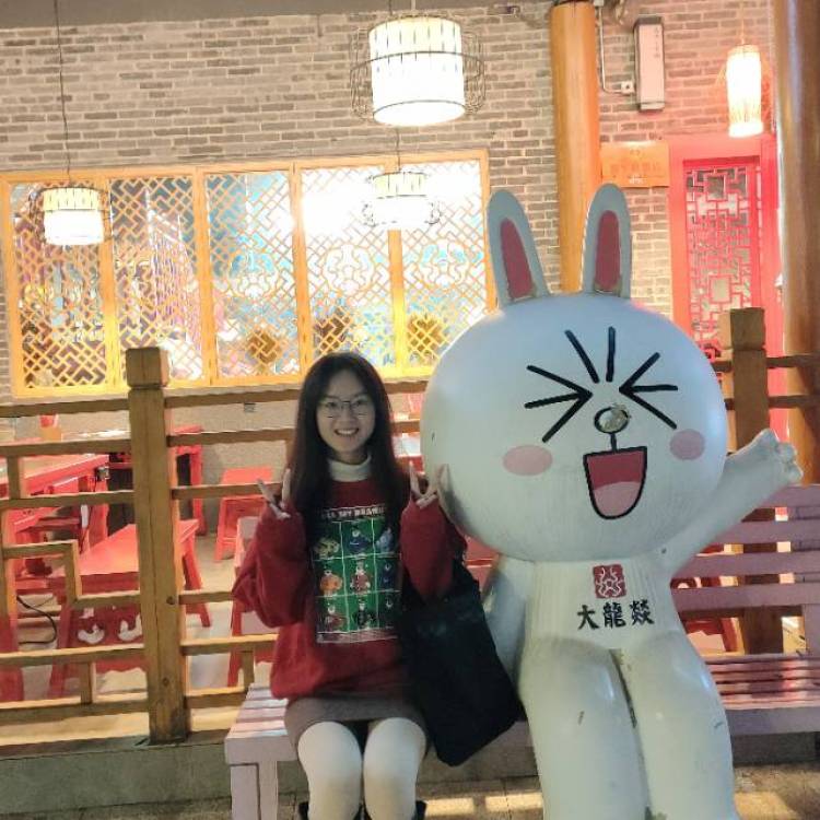 懒羊羊躺赢-广西壮族自治区·钦州市·灵山县-抖音 快手-19岁女大学生，身高163，体重94斤，擅长拍照 P图 美颜 剪辑，接各种商品，风格多变