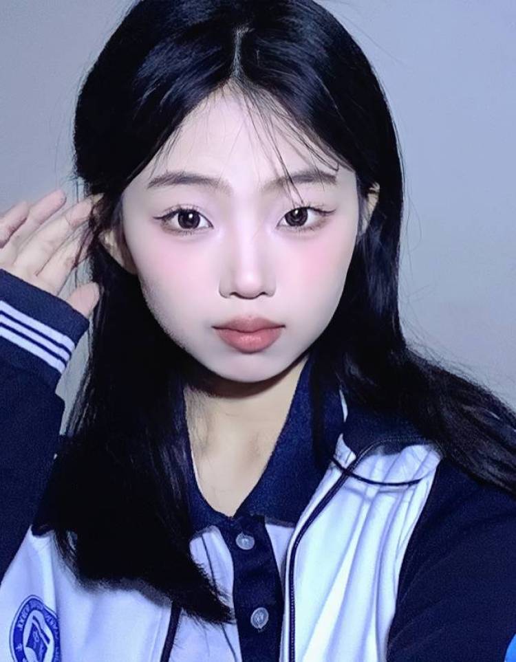 今晚吃什么!!-河北省·邢台市·南宫市-抖音快手某红薯-我是一名美术生,平时大学学习ps.pr的技术,喜欢拍照,善于修图,讲诚信,努力上进,面容还不错,做过寄拍,希望可以收到寄拍或送拍,谢谢