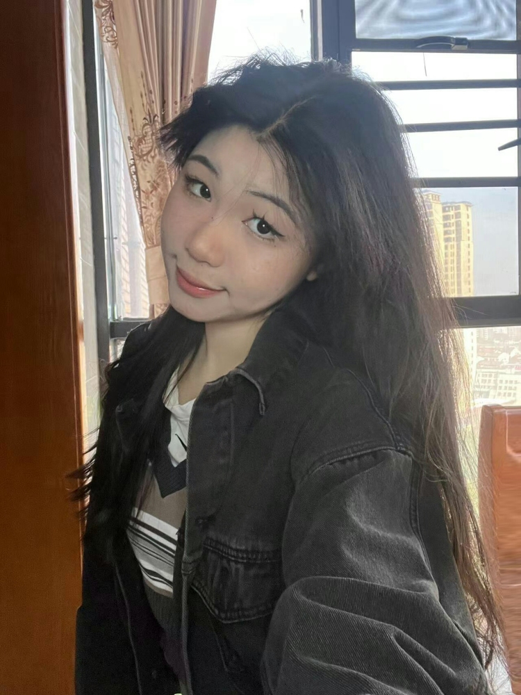She.ni-湖南省·益阳市·赫山区-抖音,某红薯-本人舞蹈生,会唱歌,会跳舞,然后会拍照,会p图,会化妆,拍照技术自认为还可以,穿衣服也挺好看的