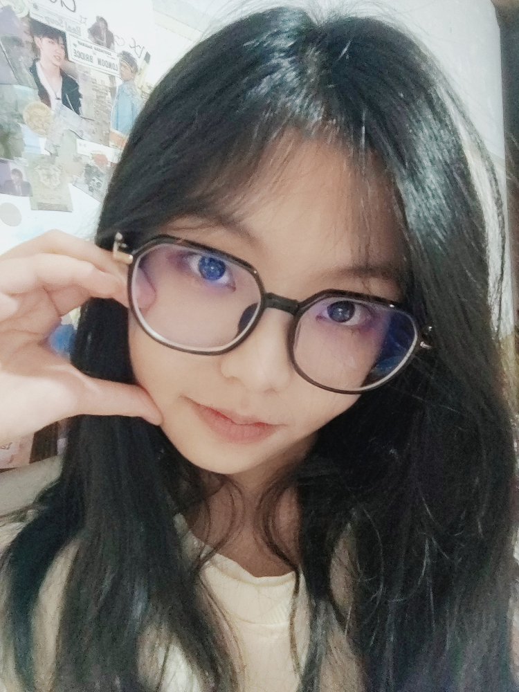 酒心甜栗.-陕西省·铜川市·王益区-微博 某红薯 抖音-女19岁,大学生,身高163cm 体重85斤 平时兴趣喜欢拍照p图,爱唱歌,人很开朗热情,可以提供买家秀,开箱测评,vlog制作,免费试用。梦想是逐渐进步成为一个优质买家秀模特,多做寄拍这样!
