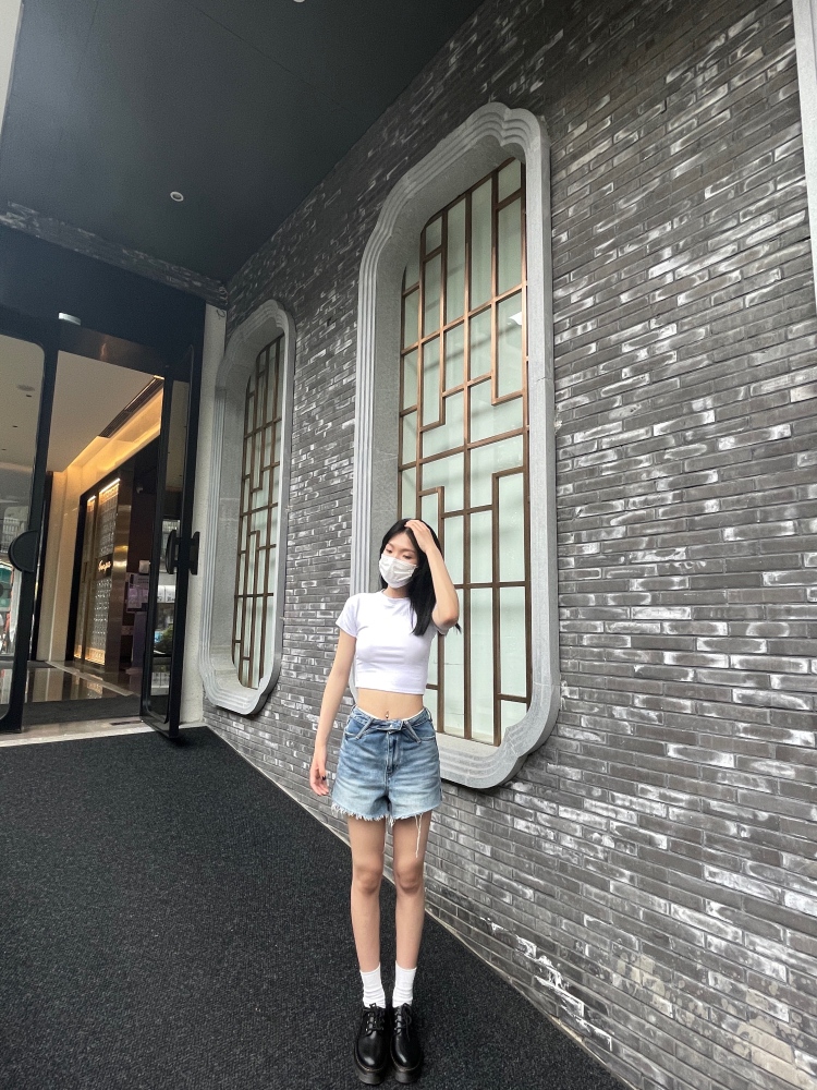 悦悦-安徽省·滁州市·凤阳县--身高167 体重47kg,接买家秀,接寄拍,接素人模特,对镜拍,室内室外拍都🉑🉑🉑🉑,接衣服和鞋子等,不寄回优先,费用你定,在低都接,是新手,但新手≠质量差