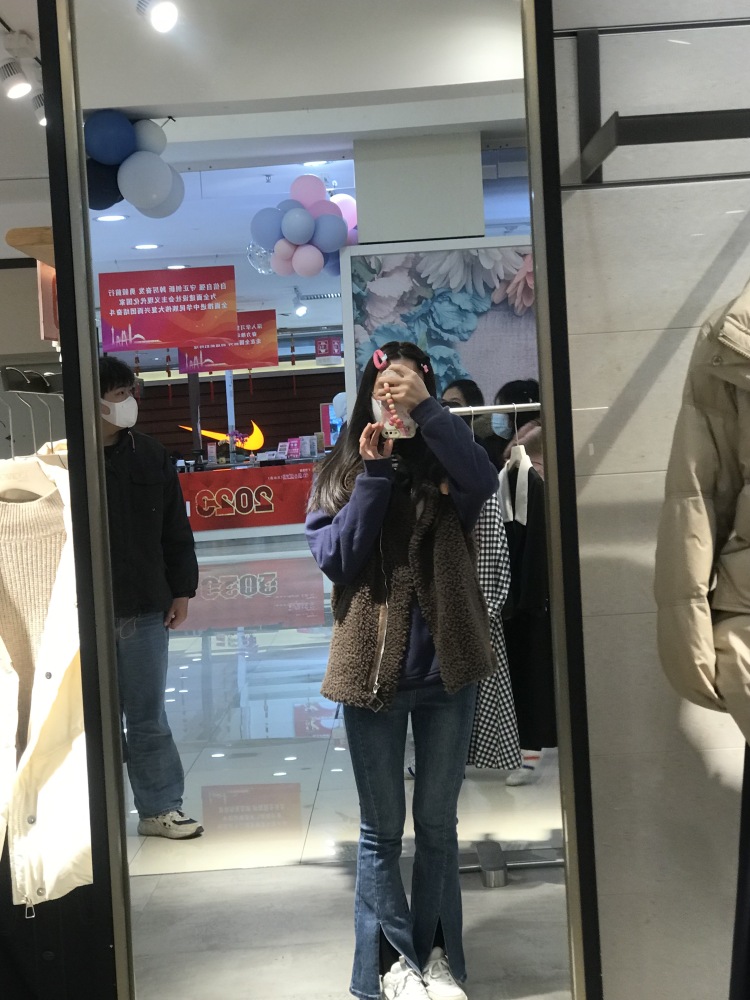 Hickey💫-广东省·广州市·黄埔区--大家好
本人身高166 体重99斤
平常喜欢拍摄 会穿搭 会化妆
本人工作认真负责 希望平台给个机会