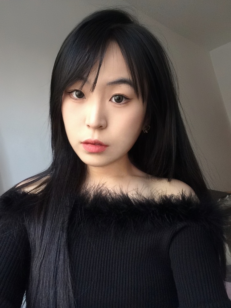 SiDandannnn：-甘肃省·兰州市·皋兰县-抖音-接寄拍,身高166体重96,爱拍照爱化妆会p图
时尚服装和饰品都可接
