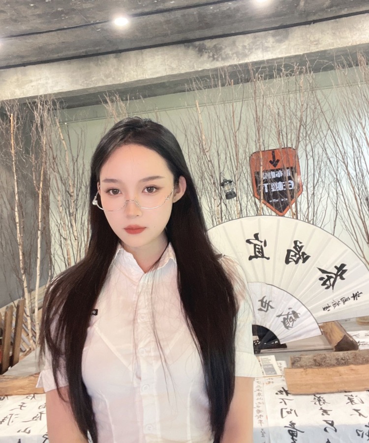 TTing-浙江省·湖州市·德清县-抖音-特长爱好喜欢拍照，可接受的服务范围：买家秀，短视频带货，开箱测评，探店打卡，平面模特兼职等等
