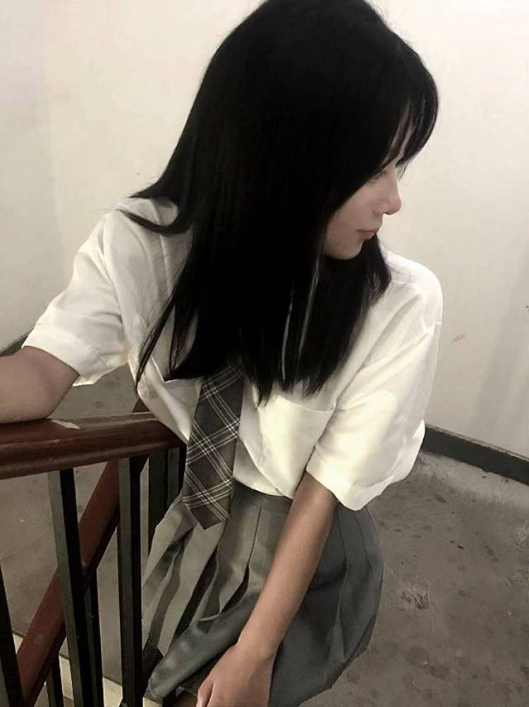 秦始皇-天津市·天津市·蓟州区-快手,某红薯-身高160,体重47kg。可以寄拍、平面,长的算好看,喜欢拍照