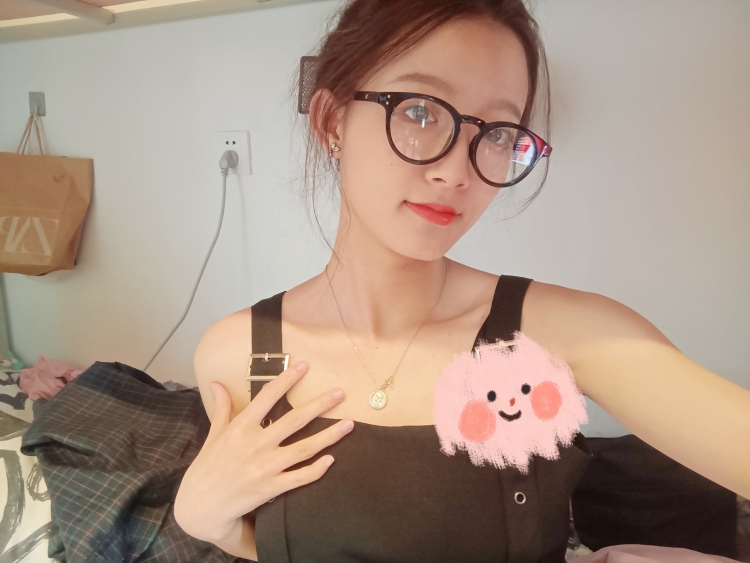 林简-河南省·新乡市·长垣市-抖音-是素人,爱化妆拍照,专业剪辑修图🧐🧐身高150小个子,72斤,求接单呢在线蹲