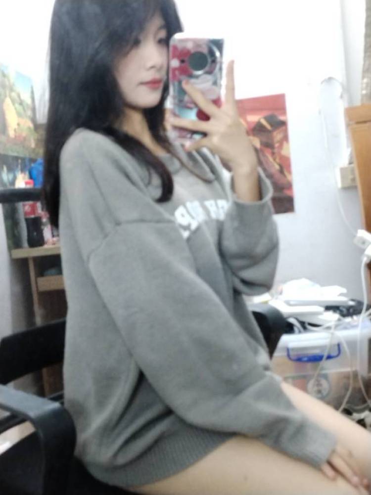 桉-广东省·深圳市·龙华区--身高158,体重90,接寄拍,包包首饰衣服裤子裙,化妆品(成分安全即可)鞋子