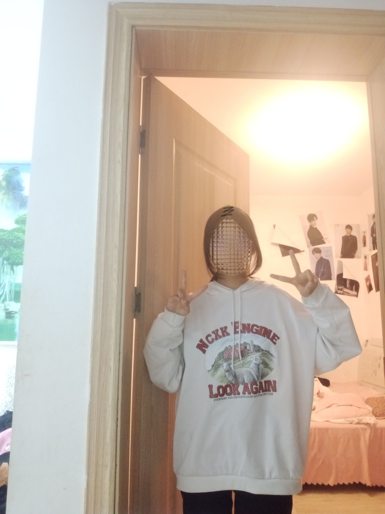 女主.-云南省·昆明市·东川区-快手-对镜照 和出去拍 可以带货 希望个位大大看看我 我啥都可以 钱少点没事