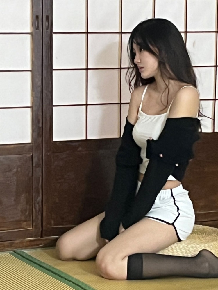 琨琨ᥫᩣ-黑龙江省·双鸭山市·尖山区-抖音 快手-有模特经验
各种风格都能驾驭,事少,好说话 接受重拍
身高167cm体重50kg
时间多 接单快 会拍照 会p图 有过直播经验!
在社交平台知道怎么抓住别人眼球
接寄拍服装饰品等都接
如果有长期合作