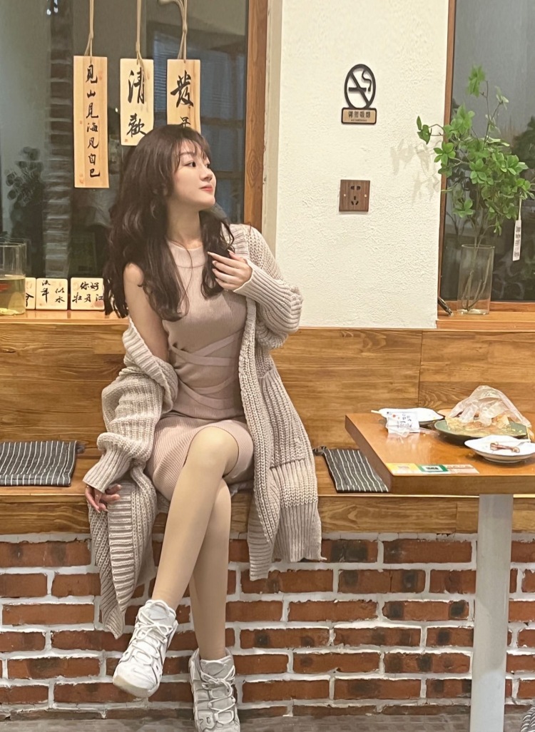 琨琨ᥫᩣ-黑龙江省·双鸭山市·尖山区-抖音 快手-有模特经验
各种风格都能驾驭,事少,好说话 接受重拍
身高167cm体重50kg
时间多 接单快 会拍照 会p图 有过直播经验!
在社交平台知道怎么抓住别人眼球
接寄拍服装饰品等都接
如果有长期合作