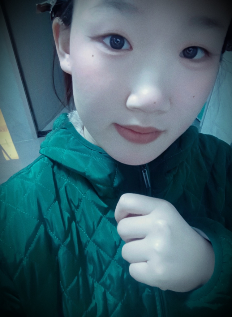 風中者-浙江省·金华市·金东区-快手、抖音和某红薯-我身高172体重120，身材匀称，沙漏型身材，平时喜欢拍照，会滤镜，PS，是一名素人寄拍模特，有需要的可以找我