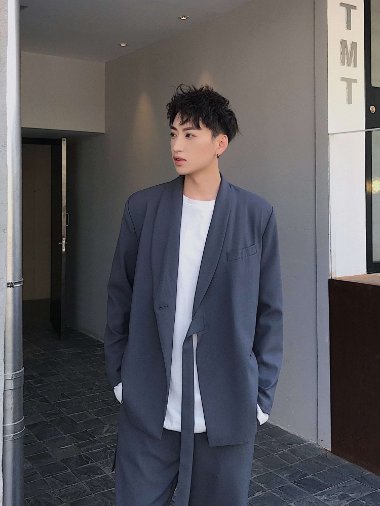 渡-宁夏回族自治区·银川市·兴庆区--专业模特 服装表演专业毕业 可驾驭多重服装风格 闲暇时间想找个长期的的 产品潮流 个性的品牌方合作