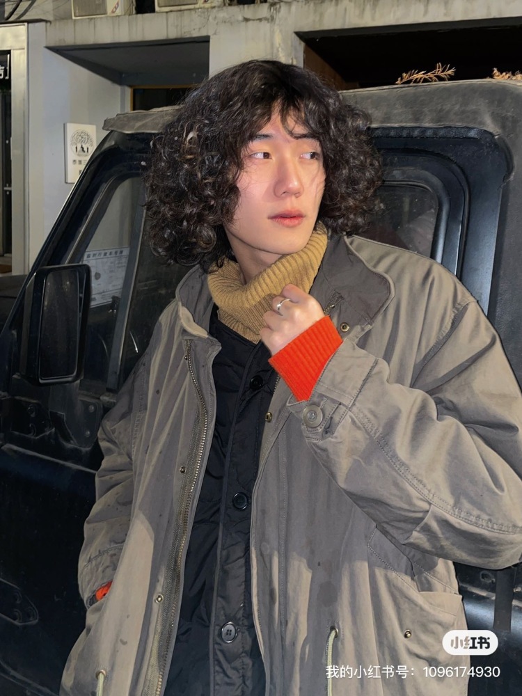 花开富贵-浙江省·杭州市·萧山区--只要有需要的就可以联系，接寄拍约拍等一系列，价格协商，请私信我吧