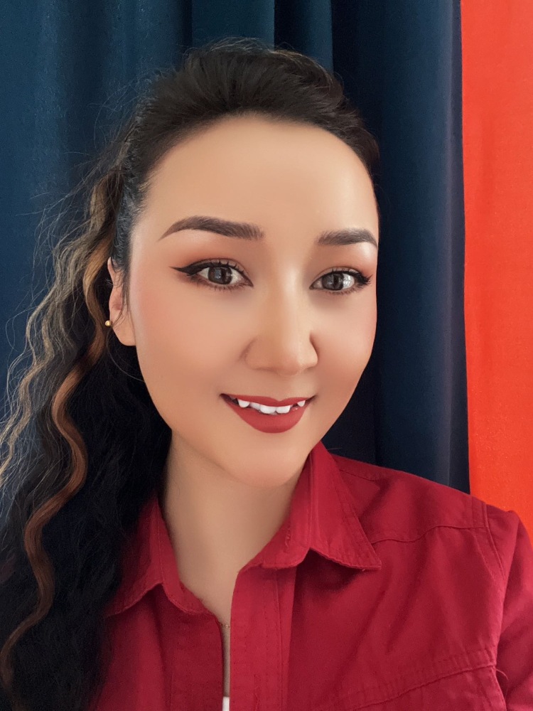 A NERMI总代GvlNaR-陕西省·咸阳市·渭城区-gulnar 虎牙-身高170 体重54 维吾尔族 大大的眼睛 头发长 手指很细(可以拍首饰) 个子高 会搭配衣服和颜色 会修图 会剪映 会星图等软件