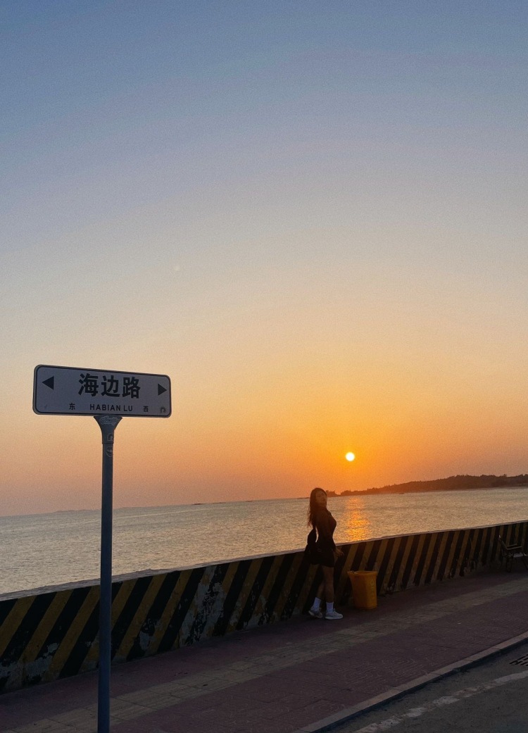 庄思敏-广东省·汕尾市·陆丰市-抖音-美术老师 会摄影视频剪辑 接买家秀 好物种草 抖音推广 探店等~