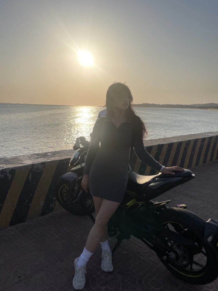 庄思敏-广东省·汕尾市·陆丰市-抖音-美术老师 会摄影视频剪辑 接买家秀 好物种草 抖音推广 探店等~