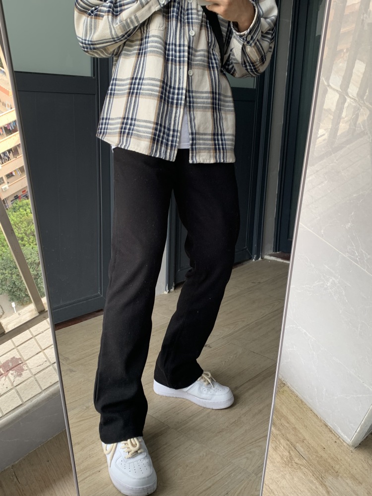 子钦-广东省·广州市·白云区--好看穿搭分享男大学生日常爱穿搭爱分享到个平台推广佣金可以低最近在我也是小白多多指教很听话拍照按要求