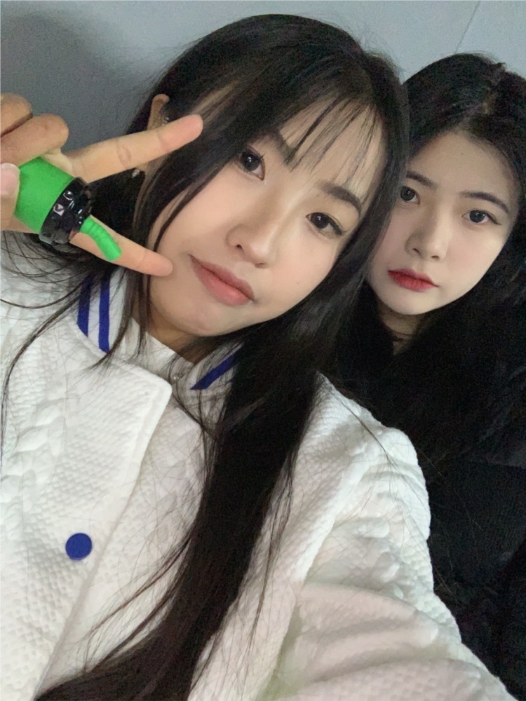 passerby.-江苏省·宿迁市·宿城区-抖音:48932603843-新人一枚 喜欢自拍 和对镜自拍 御姐的风格
接寄拍✌ 也特别喜欢化妆🪞 开箱测评/护肤产品