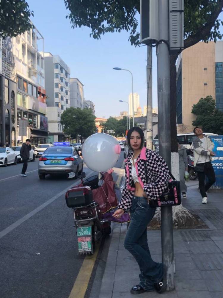 stary-湖南省·长沙市·长沙县--学生,擅长寄拍,买家秀,会拍会搭会P,身高161体重90,合作价格可谈