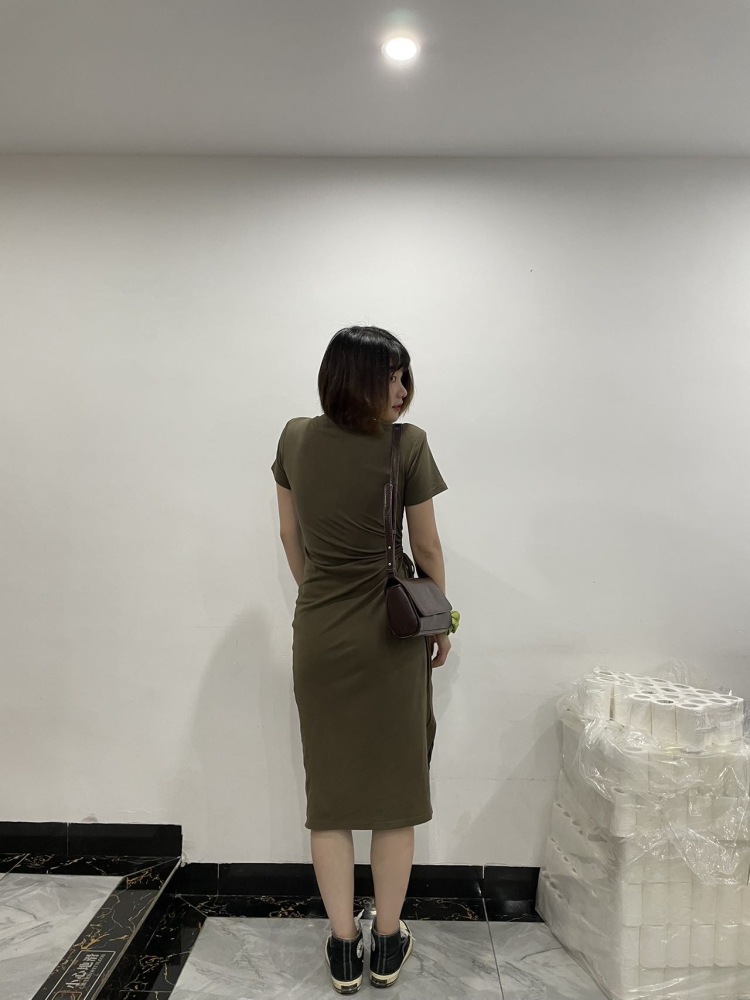 Katty0818~-浙江省·杭州市·上城区-抖音,微博,某红薯-164净身高108斤,身材均匀,梨形身材偏沙漏身材,比例比较好!风格多样,日系甜美,甜辣,淑女气质,性感,拽酷,工作制服都可~
擅长搭配,擅长拍照拍视频,会修图也会剪辑
接单包括服饰搭配,服装搭配,美