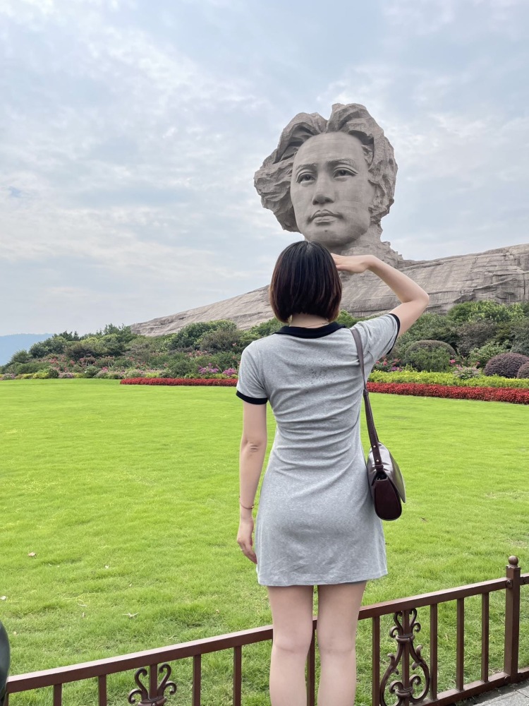 Katty0818~-浙江省·杭州市·上城区-抖音,微博,某红薯-164净身高108斤,身材均匀,梨形身材偏沙漏身材,比例比较好!风格多样,日系甜美,甜辣,淑女气质,性感,拽酷,工作制服都可~
擅长搭配,擅长拍照拍视频,会修图也会剪辑
接单包括服饰搭配,服装搭配,美
