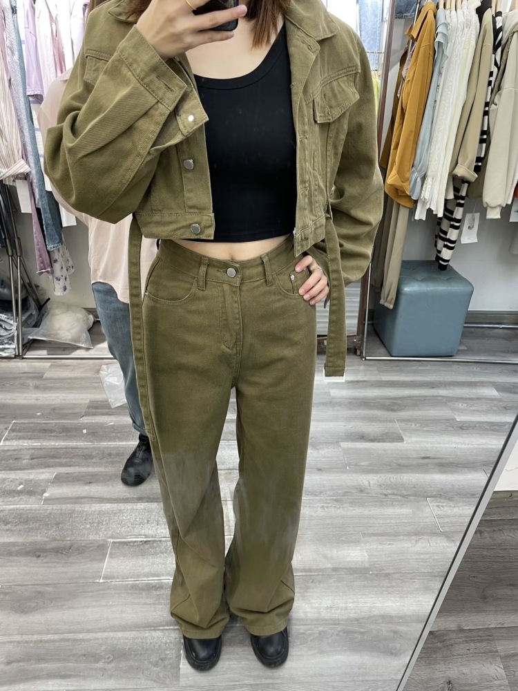 Katty0818~-浙江省·杭州市·上城区-抖音,微博,某红薯-164净身高108斤,身材均匀,梨形身材偏沙漏身材,比例比较好!风格多样,日系甜美,甜辣,淑女气质,性感,拽酷,工作制服都可~
擅长搭配,擅长拍照拍视频,会修图也会剪辑
接单包括服饰搭配,服装搭配,美