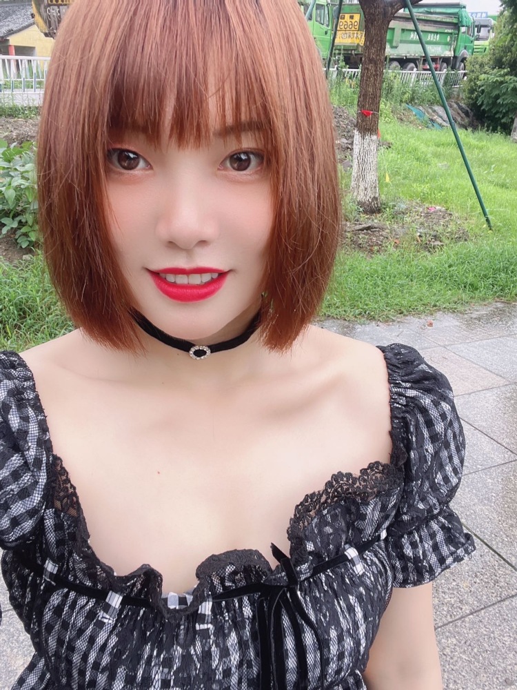 Katty0818~-浙江省·杭州市·上城区-抖音,微博,某红薯-164净身高108斤,身材均匀,梨形身材偏沙漏身材,比例比较好!风格多样,日系甜美,甜辣,淑女气质,性感,拽酷,工作制服都可~
擅长搭配,擅长拍照拍视频,会修图也会剪辑
接单包括服饰搭配,服装搭配,美