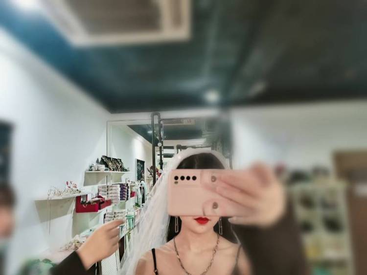 🌈-四川省·成都市·武侯区-抖音-喜欢拍美美的照片,寄拍买家秀都可以,本人工作轻松,时间富裕随时可约