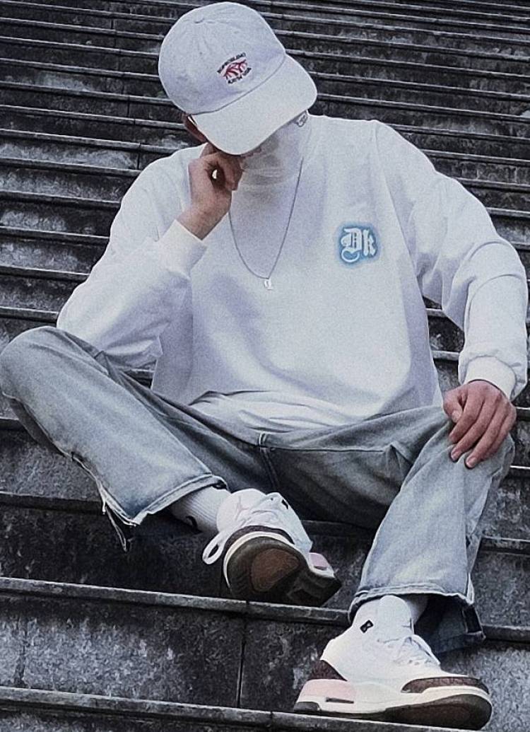 N-H💍-陕西省·汉中市·南郑区-快手-一名学生,身材可以,个子高,会p图,有拍照工具,出图快,听从安排