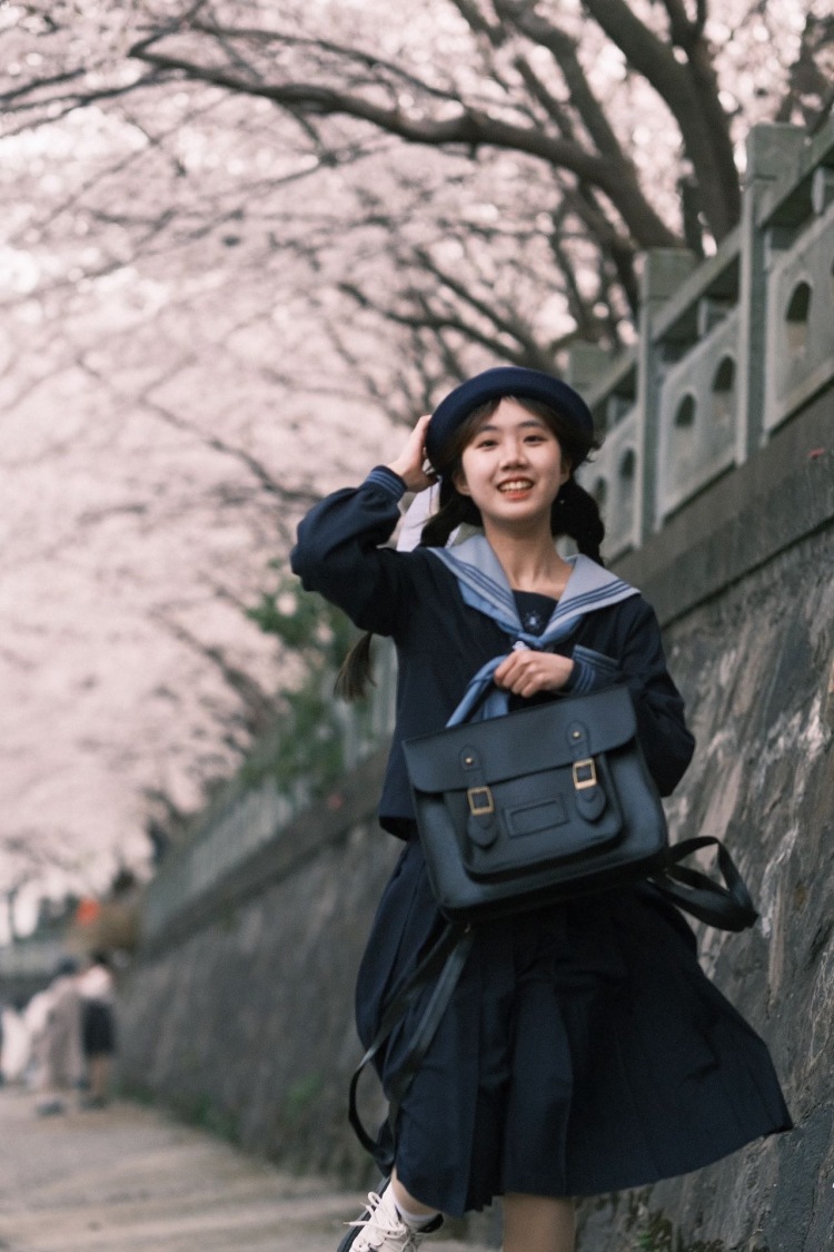 我睡觉的时候不困-浙江省·宁波市·江北区--155/80 小个子女生,jk/lo裙/日常服/汉服可接!可有专业摄影师拍照📷,出写真品,作品会发布在某红薯/抖音等平台,效率高不拖沓!