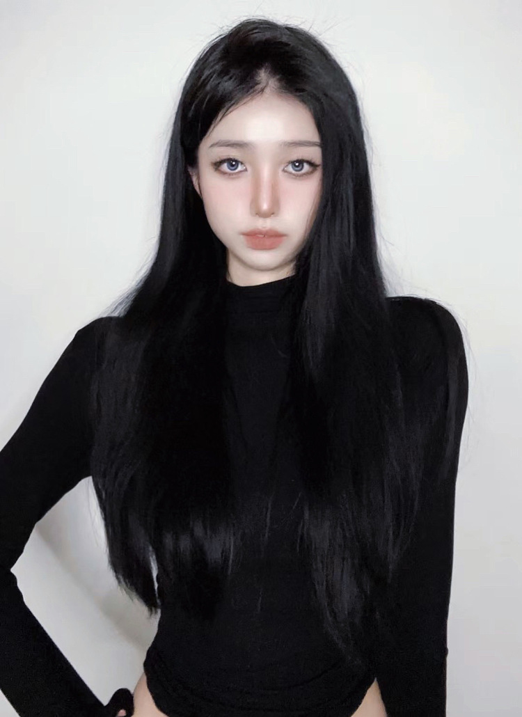 NanaZi-娜娜子-云南省·昆明市·五华区-抖音-接寄拍，主图详情页，风格可商，价格可商，脾气好，耐心好，身高162，体重40。