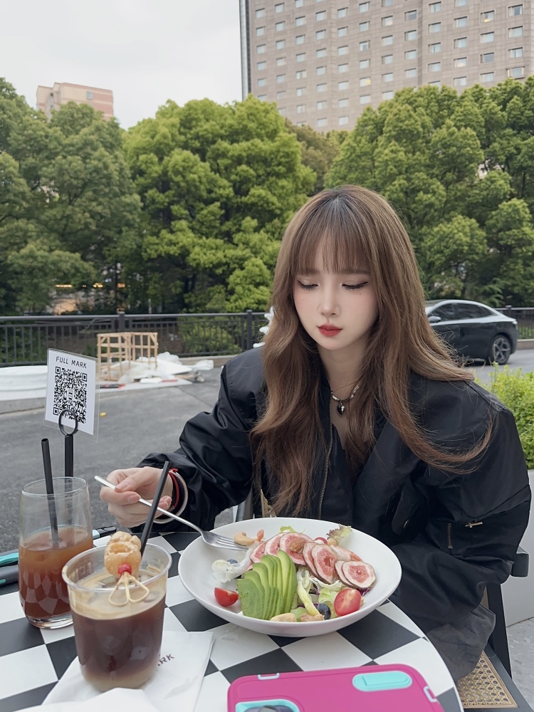 小橙同学-江苏省·苏州市·常熟市-抖音 快手 某红薯 微博-欢迎合作～优质买家秀 详情图 拍图6年 效率高 好沟通好说话。