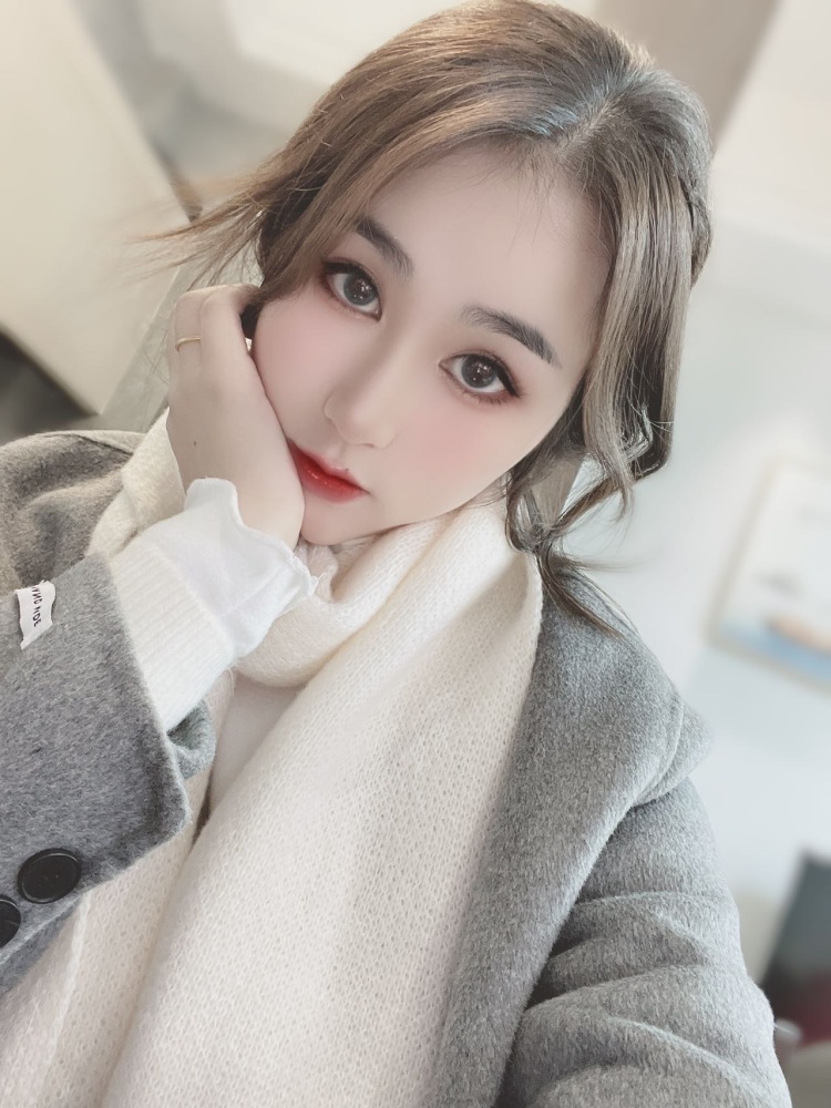 傲娇女纸-福建省·龙岩市·新罗区-快手 -身高162 体重51公斤
日常特别喜欢拍照 修图和研究穿搭
全职宝妈 时间充足 有耐心
想让空余的时间变得有价值 也能赚点零花