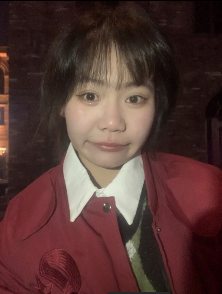 H¹⁷-山西省·晋中市·平遥县-快手-小个子微胖女孩身高150体重96斤,接寄拍,喜欢拍照,拍照按照商家要求来,不满意可重拍。饰品,衣服,化妆品,日用品等都可以接。拼多多淘宝各类平台都可以。