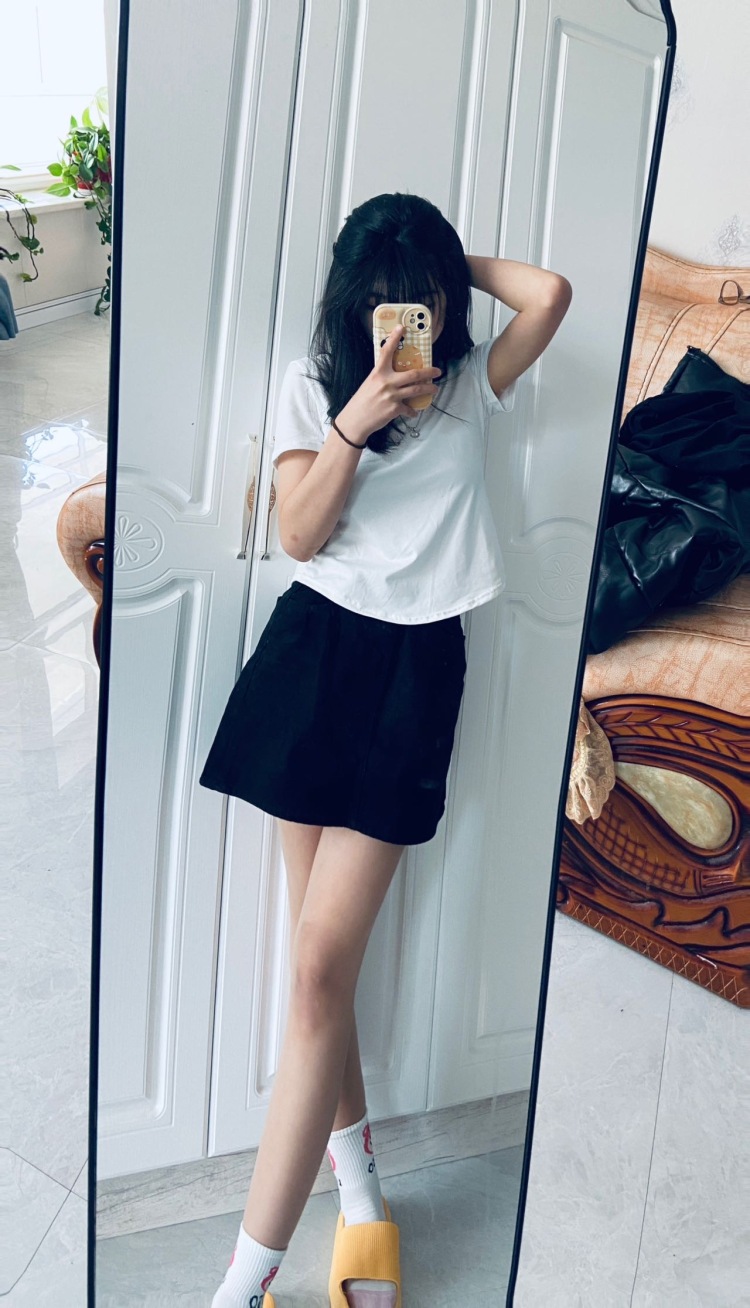 不循环的缘-内蒙古自治区·鄂尔多斯市·东胜区-快手-本人可接寄拍衣服,鞋子,包包,丝袜 饰品均可前期可免费试用,平面模特兼职。
年龄:19
身高:168CM
体重:49KG