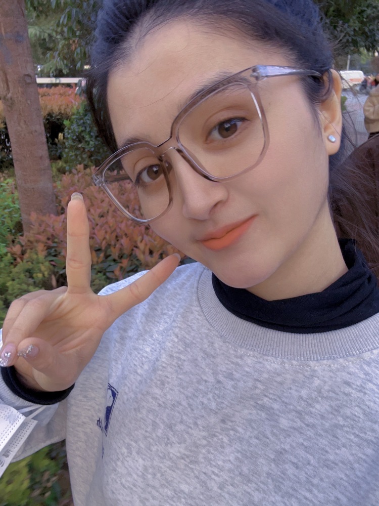 ·简-陕西省·西安市·雁塔区--喜欢跳舞,喜欢拍照,有责任心,有任务按时完成,态度积极,性格开朗