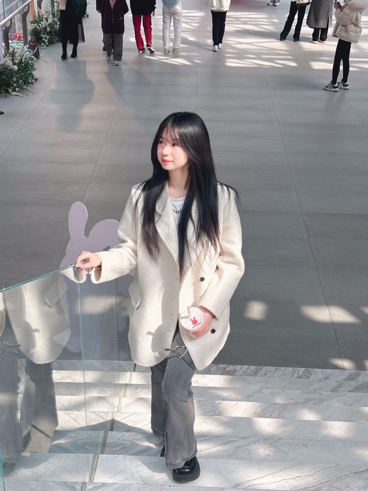 kimi&小可爱-黑龙江省·七台河市·新兴区--身高164
体重90
喜欢美妆 穿搭 美食 
会p图 滤镜 vlog