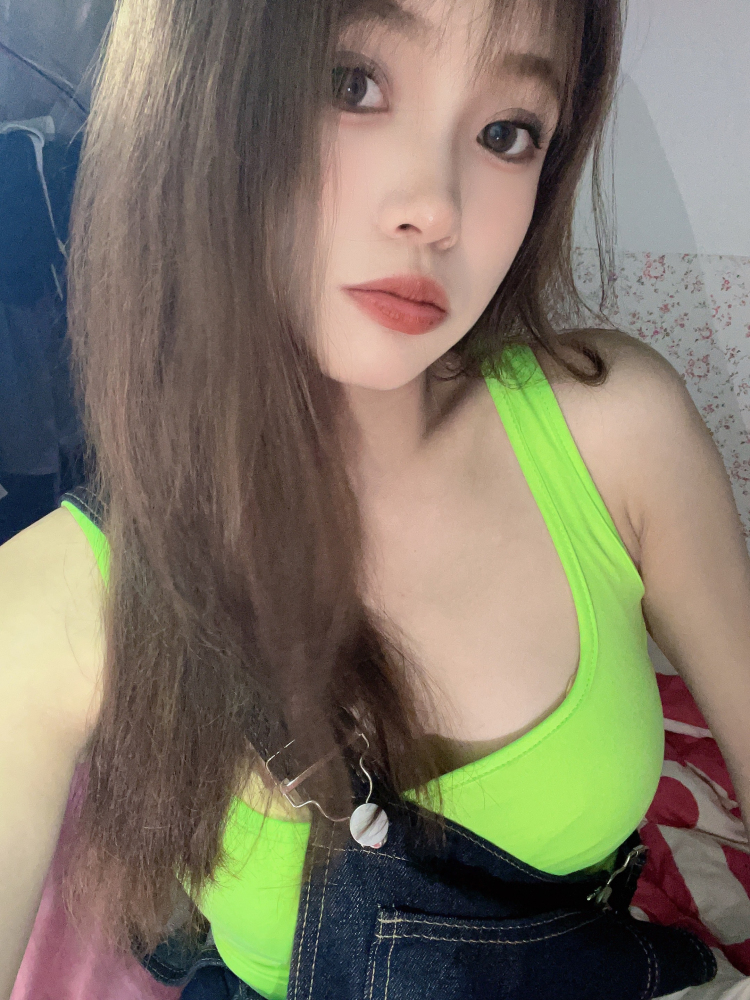 Tomrrow-广东省·深圳市·罗湖区--会拍照 会p图 剪辑 并且审美在线 可以拍出您想要的买家秀