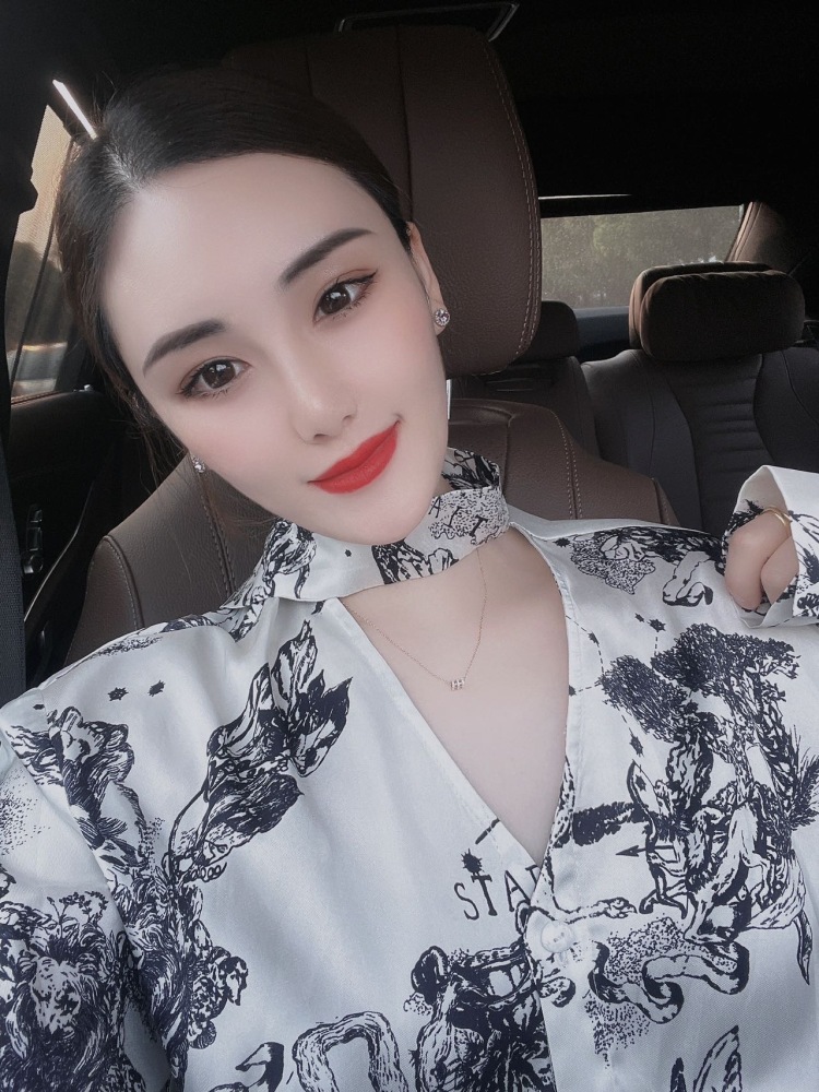 小房子-江苏省·常州市·钟楼区-抖音 微博 某红薯-身高172 体重110 爱好拍照唱歌旅游 有网拍寄拍经验 可寄拍网拍模特线下模特拍摄口播视频拍摄