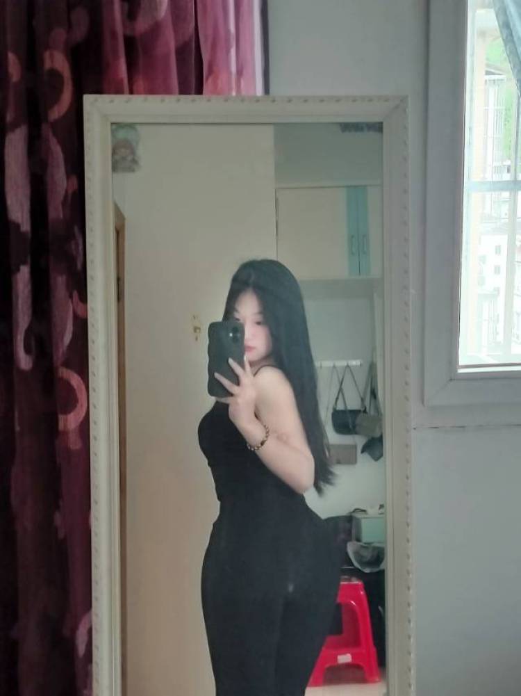 咸鱼-重庆市·重庆市·万州区--身高160体重100
可以露脸
可以接美妆,微胖,梨形穿搭服饰之类