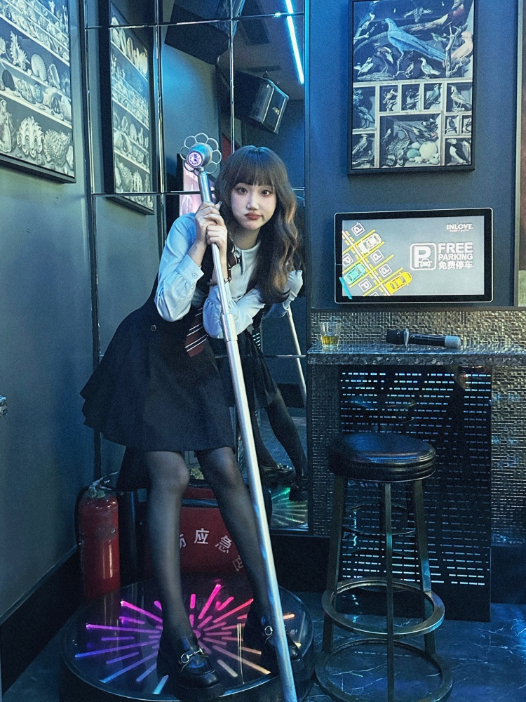 奈良樱野兰-浙江省·杭州市·拱墅区--1.大学时做过3年某宝买家秀,常涉及女装/首饰/假发
2.身高165 体重44 上衣s/m 下装xs/s
3.会简单剪辑/P图/摄影 自带相机/补光灯
4.小区环境良好 周末常出去玩儿 喜欢拍照
5.