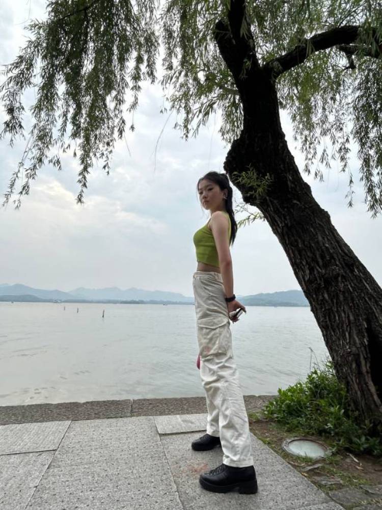琪琪小王子-浙江省·杭州市·钱塘区-某红薯抖音-身高170体重56,可推广可接拍也可探店打卡需要我的活都可以商量接