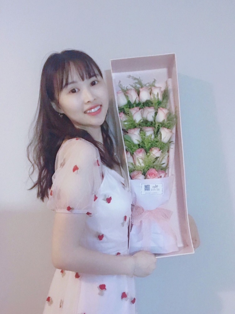 沫沫-四川省·成都市·双流区--本人155cm,体重43kg,长期拍摄小个子服装视频及照片。