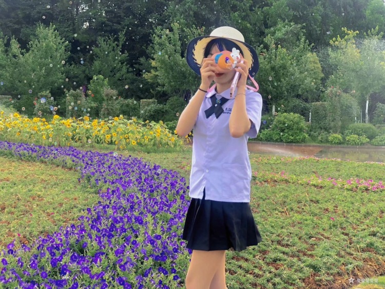 鱼鱼鱼鱼鱼🐟-湖南省·长沙市·天心区--平常爱拍照📷爱去各种打卡点拍照📷照片质量高!!!身高165体重95 谢谢谢谢欢迎