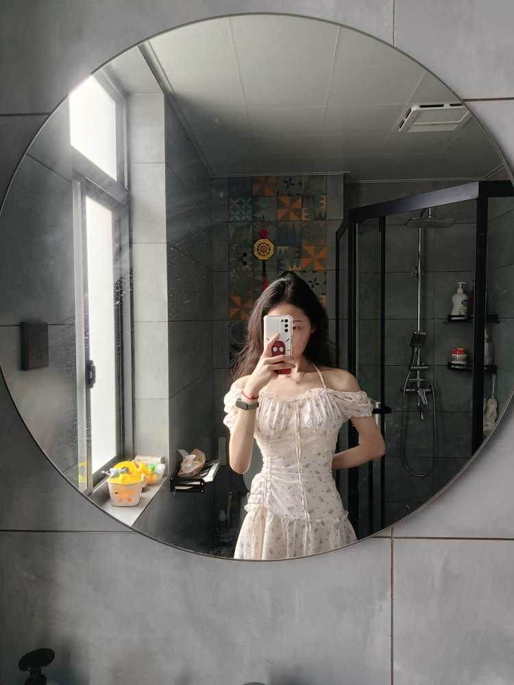 ,,-湖南省·株洲市·天元区--接广接单接寄拍,女18.身高165体重83,三围87.56.89,大腿围45小腿围33,态度好有耐心会自己修图啥的