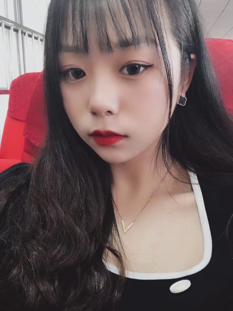 箐箐-江苏省·南京市·玄武区--身高166cm 体重51kg 爱好唱歌 可以接买家秀，免费试用，商业演出，平面模特兼职，品牌代言