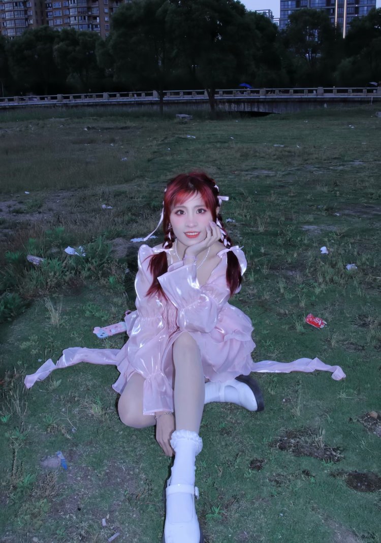 奈奈-浙江省·温州市·鹿城区-子陌超爱米-普通的自由职业者女生,平时爱穿搭,爱拍照爱拍视频,剪辑视频,写写文案类~
平时穿衣风格比较少女感可接买家秀,短视频带货类~